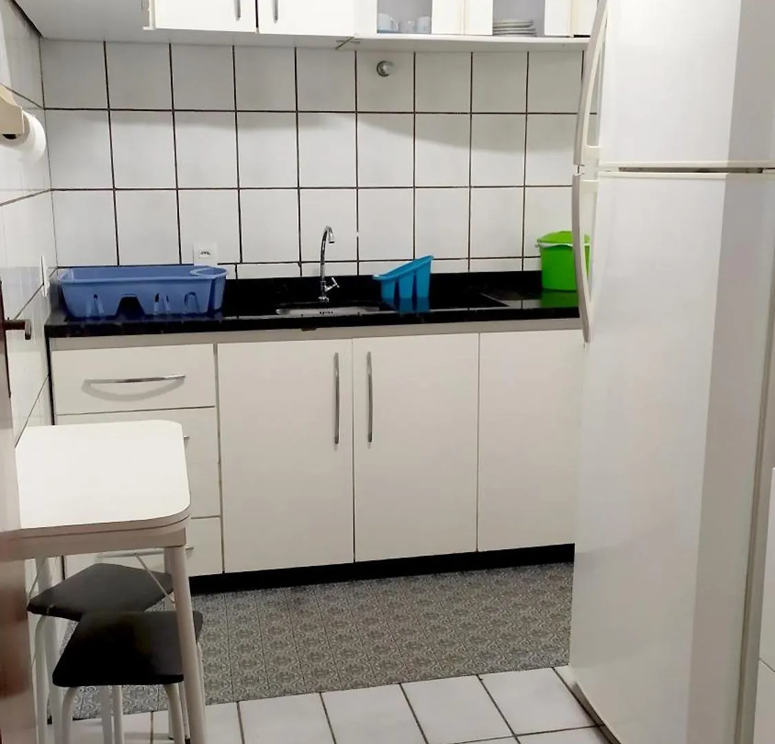 Apartamento Confortavel Em Meia Praia ايتابيما 0*,